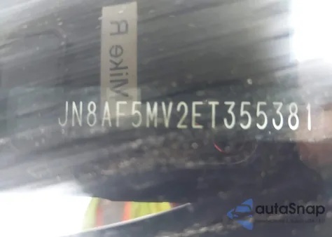 2014 Nissan Juke Sv z USA, uszkodzony, nr VIN JN8AF5MV2ET355381